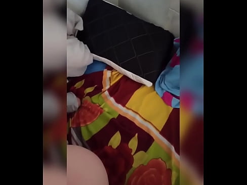 ❤️ Nire gelakidea etxean bakarrik geratzen da, bere senarra oporretara joaten delako eta nik izorratzeko eta ipurdia esnez betetzeko aprobetxatzen dut ☑ Sexua gugan ❌️
